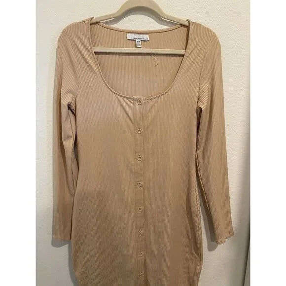 New Fourteenth Place Nude Button Long Sleeve Ribbed Midi Fitted Dress Medium - Picture 2 of 6